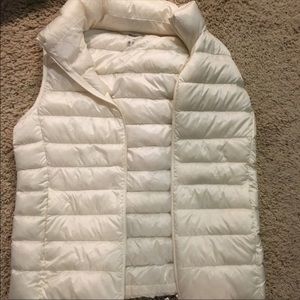 Uniqlo Off White Vest Small S
